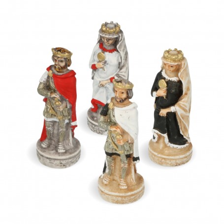 Chess pieces Order of Crusaders in alabaster and resin hand-painted