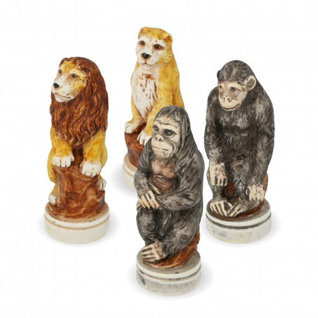 Chess pieces The Animal World in alabaster and resin painted by hand