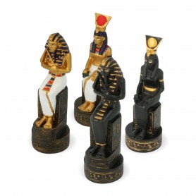 Ancient Egyptian chess pieces in alabaster and hand-painted resin