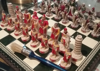 Find out how to keep your chess beautiful and clean as they were brand new